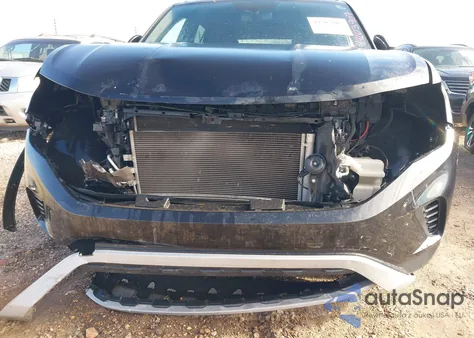 2021 Volkswagen Atlas Cross Sport 2.0T S z USA, uszkodzony, nr VIN 1V2AC2CA6MC227918